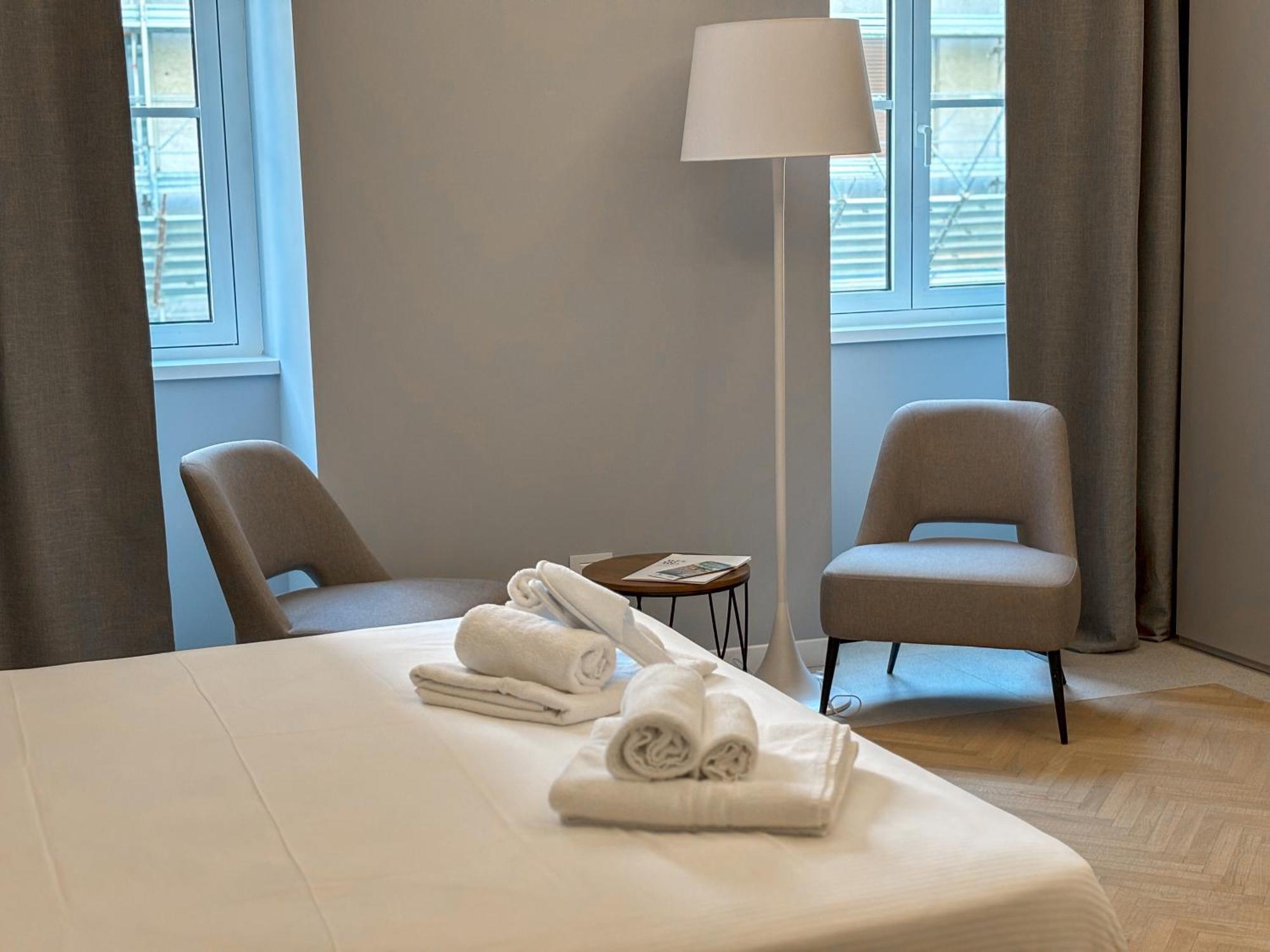 Teatro Romano Exclusive Suites Триест Экстерьер фото
