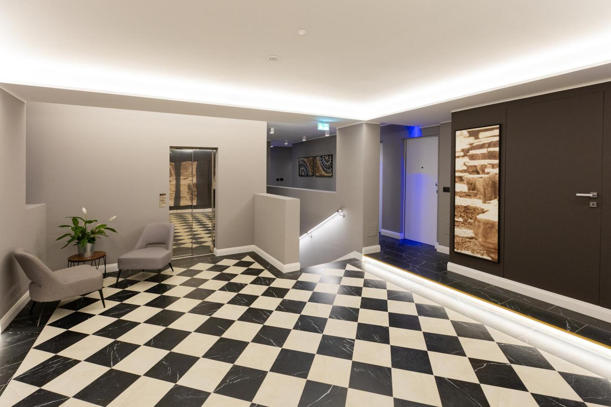 Teatro Romano Exclusive Suites Триест Экстерьер фото