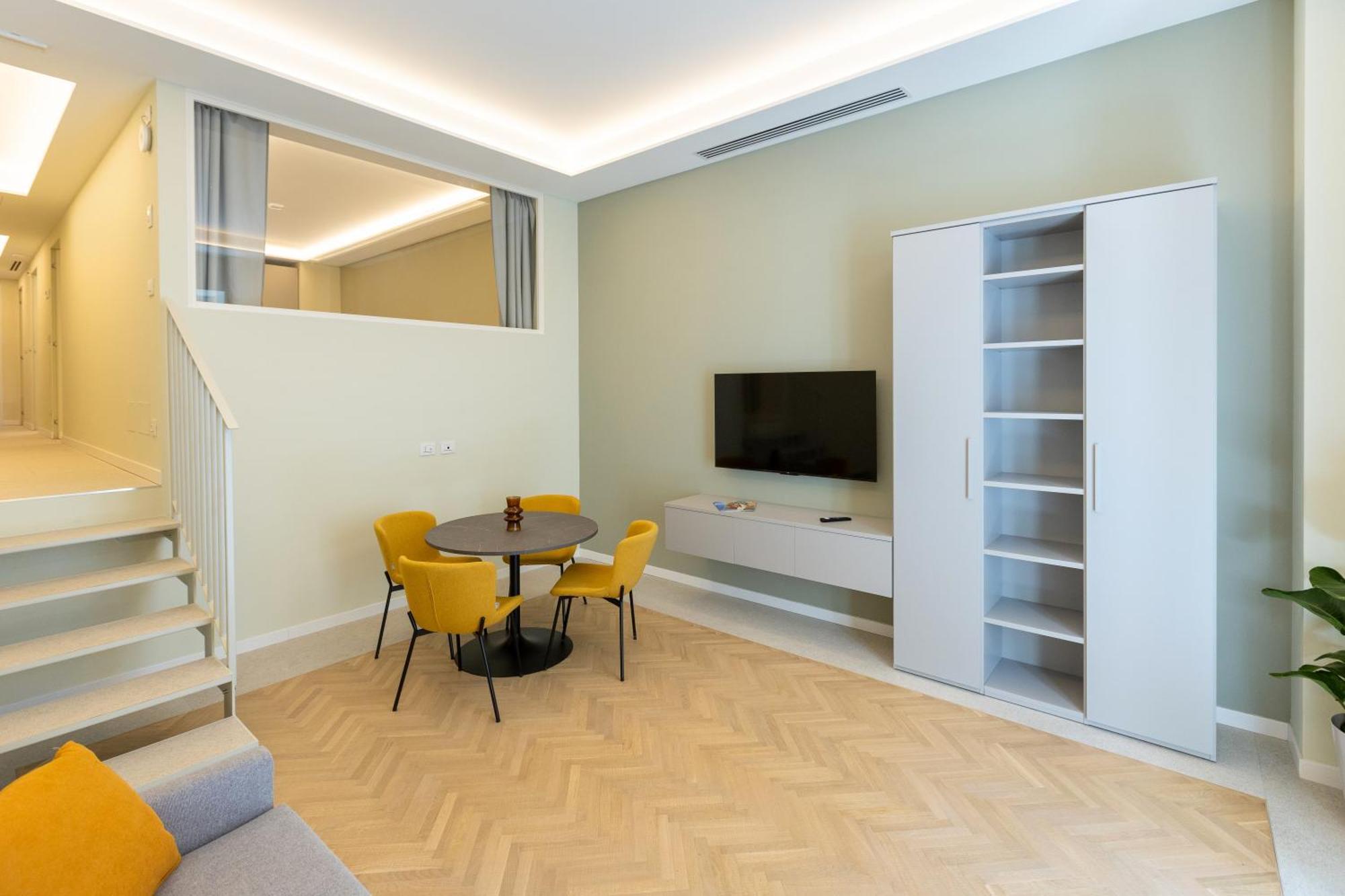 Teatro Romano Exclusive Suites Триест Экстерьер фото