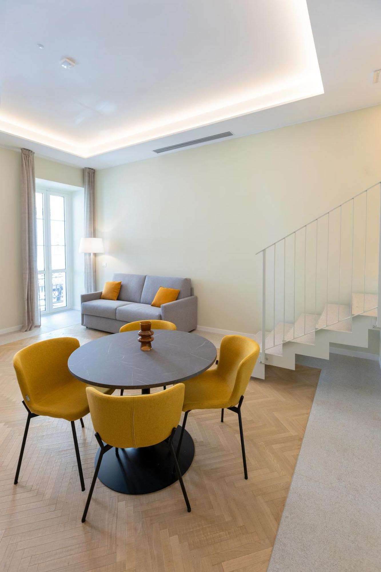 Teatro Romano Exclusive Suites Триест Экстерьер фото